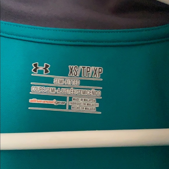 Under Armour zip up jacket - Picture 2 of 2